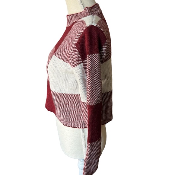 Shein sweater - Picture 2 of 4